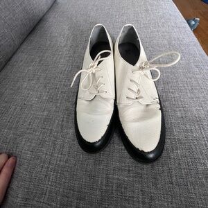 Born in California Black and White Loafer, 8.5